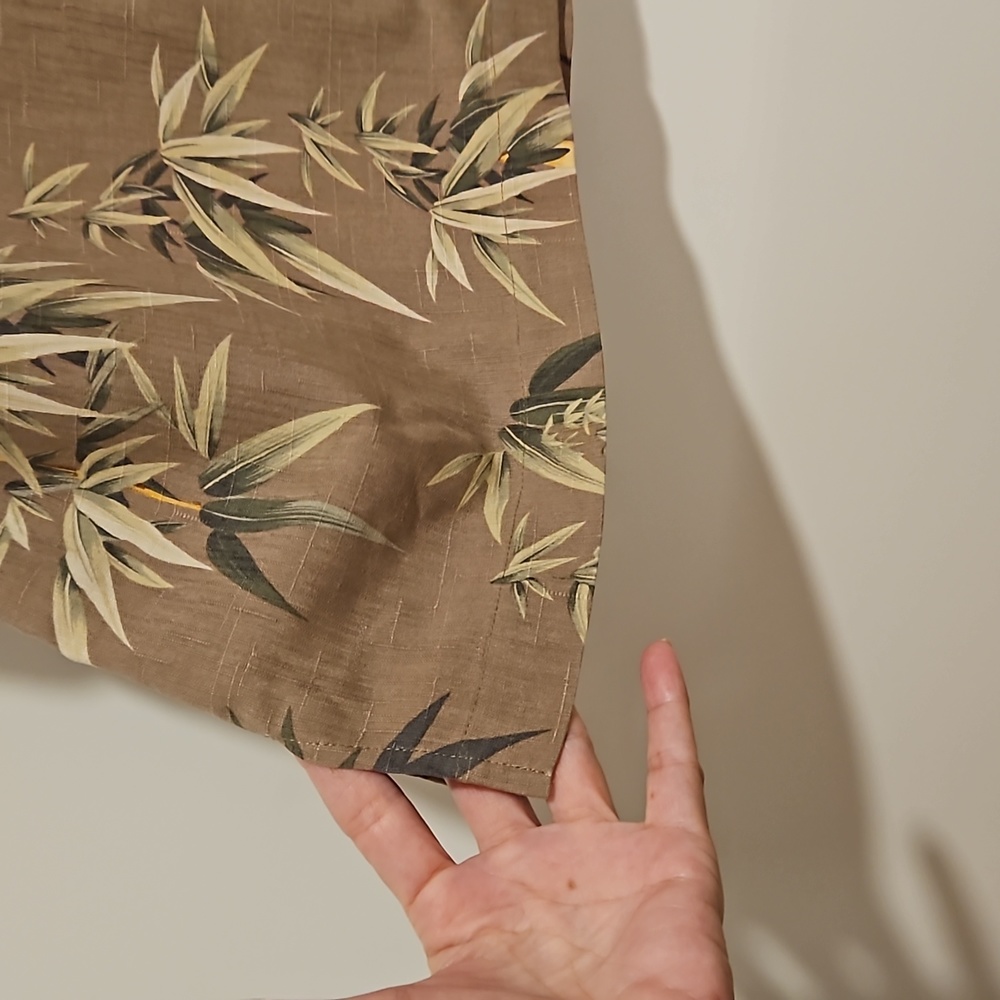 JAMAICA JAXX 'Authentic Island Style' Large tan bamboo palm fronds button EUC - Picture 10 of 10